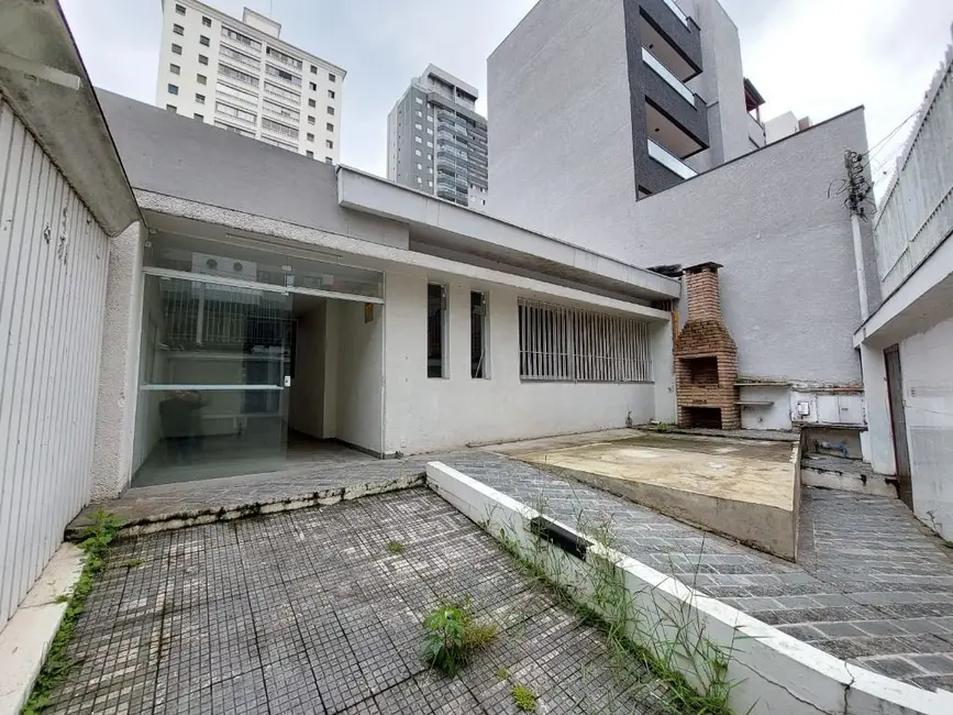 Foto 1 de Casa com 1 quarto para alugar, 344m2 em Vila Bastos, Santo Andre - SP