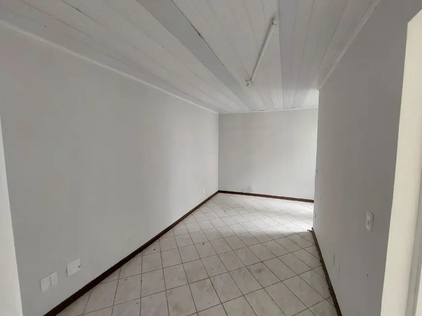 Foto 7 de Casa com 1 quarto para alugar, 344m2 em Vila Bastos, Santo Andre - SP