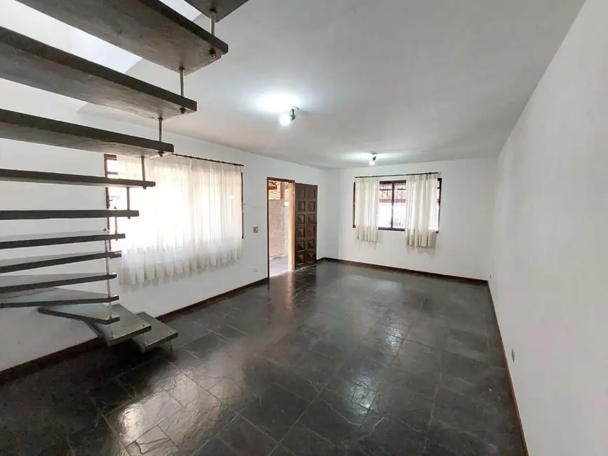 Foto 5 de Sobrado com 3 quartos para alugar, 156m2 em Jardim Jamaica, Santo Andre - SP