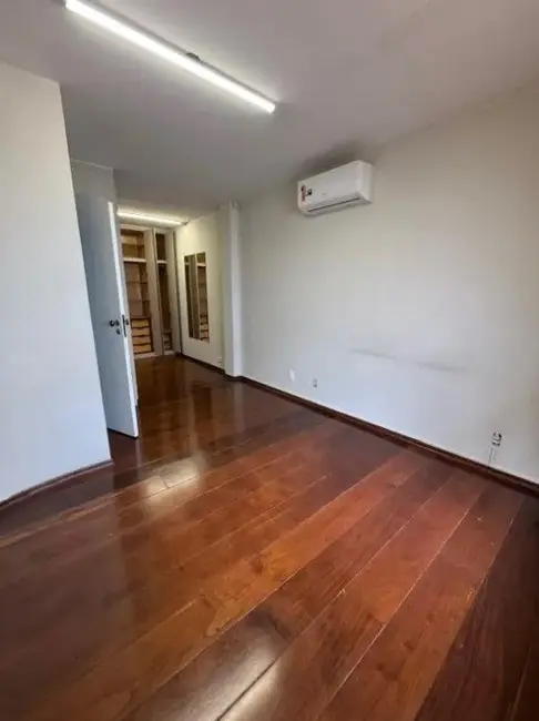 Foto 6 de Sobrado com 7 quartos para alugar, 200m2 em Campestre, Santo Andre - SP