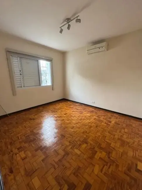 Foto 3 de Sobrado com 7 quartos para alugar, 200m2 em Campestre, Santo Andre - SP