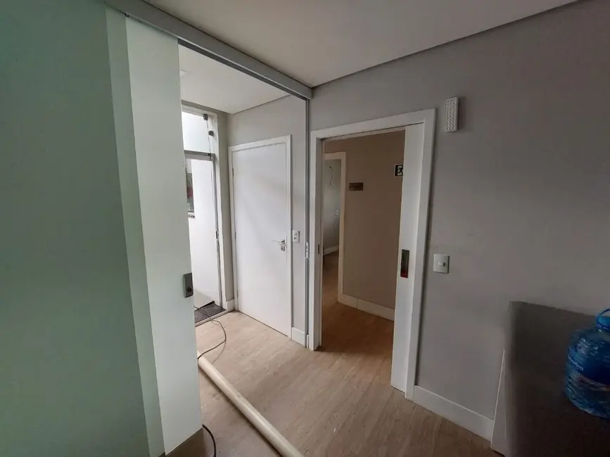 Casa para alugar, 286m2 em Jardim Bela Vista, Santo Andre - SP - imagem 6 Foto 6 de Casa para alugar, 286m2 em Jardim Bela Vista, Santo Andre - SP