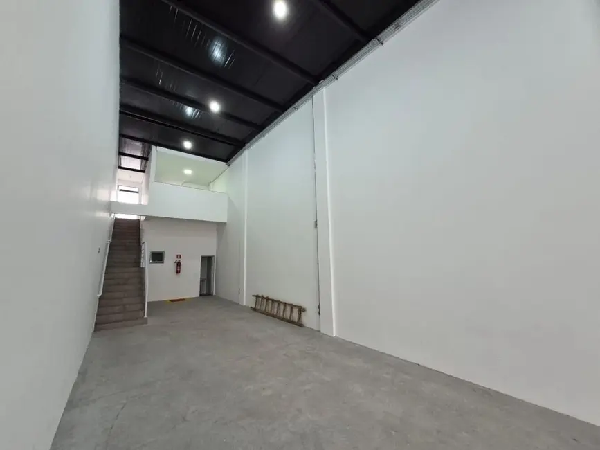 Foto 5 de Armazém / Galpão para alugar, 205m2 em Vila Pires, Santo Andre - SP