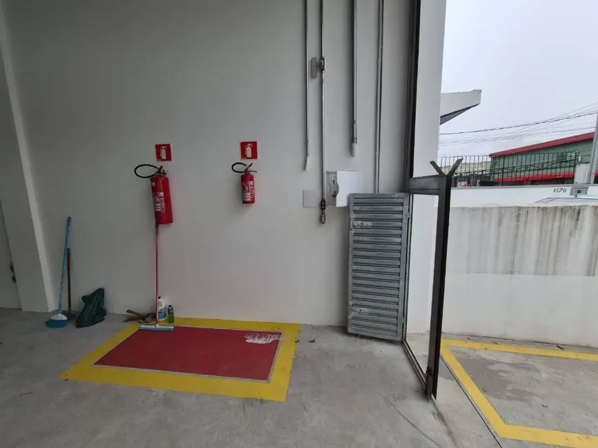 Foto 3 de Armazém / Galpão para alugar, 205m2 em Vila Pires, Santo Andre - SP