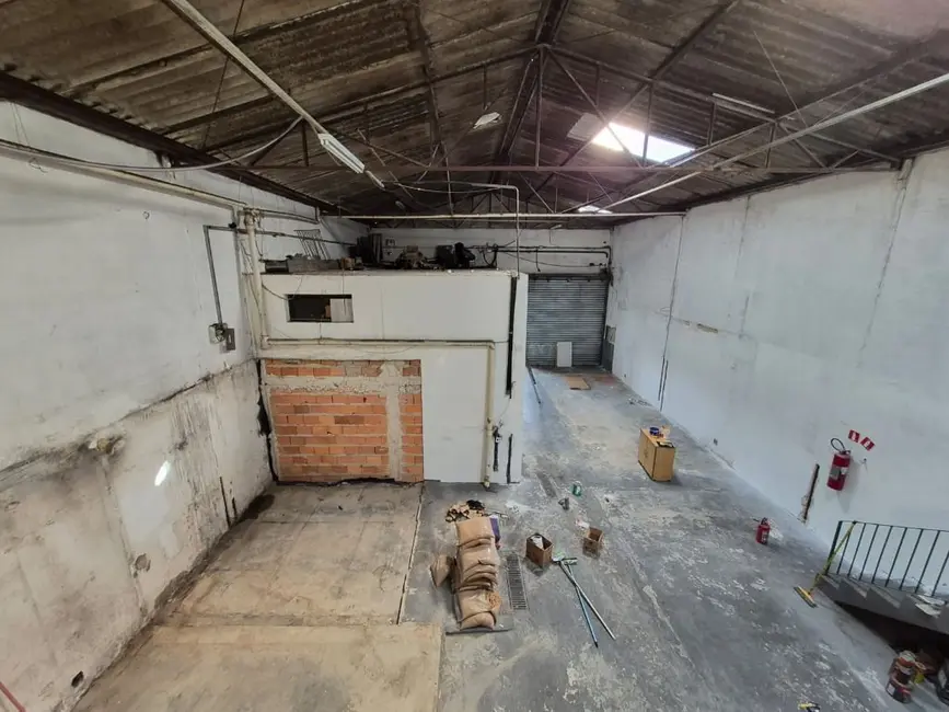 Foto 1 de Armazém / Galpão para alugar, 250m2 em Silveira, Santo Andre - SP