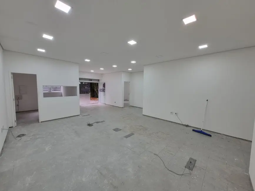 Casa com 1 quarto à venda e para alugar, 320m2 em Casa Branca, Santo Andre - SP - imagem 4 Foto 4 de Casa com 1 quarto à venda e para alugar, 320m2 em Casa Branca, Santo Andre - SP