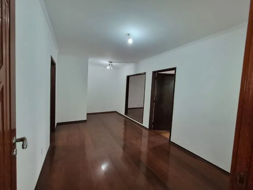 Foto 3 de Casa com 3 quartos para alugar, 248m2 em Vila Bastos, Santo Andre - SP