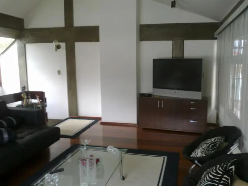 Sobrado com 3 quartos à venda, 411m2 em Vila Gilda, Santo Andre - SP - imagem 4 Foto 4 de Sobrado com 3 quartos à venda, 411m2 em Vila Gilda, Santo Andre - SP