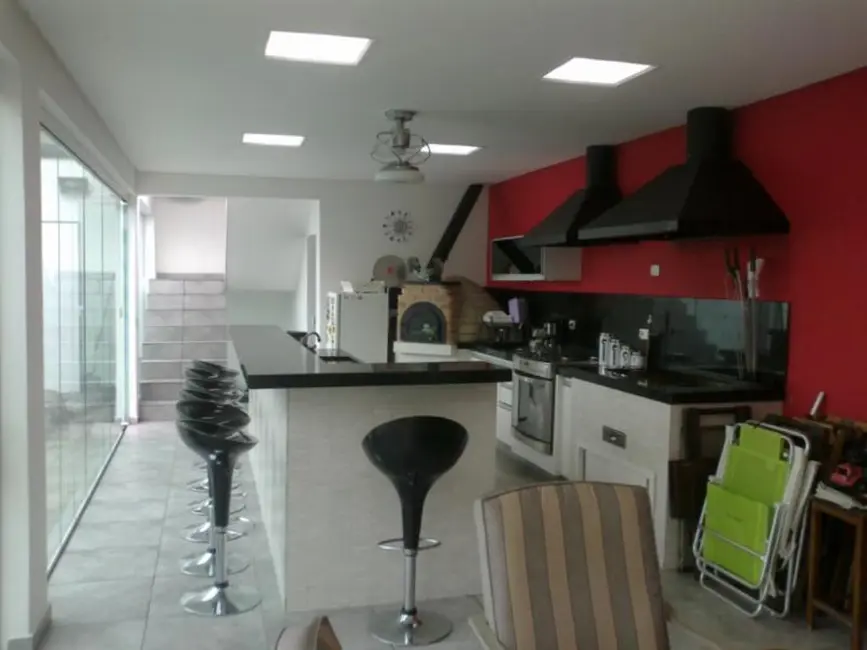 Foto 1 de Sobrado com 3 quartos à venda, 411m2 em Vila Gilda, Santo Andre, SP