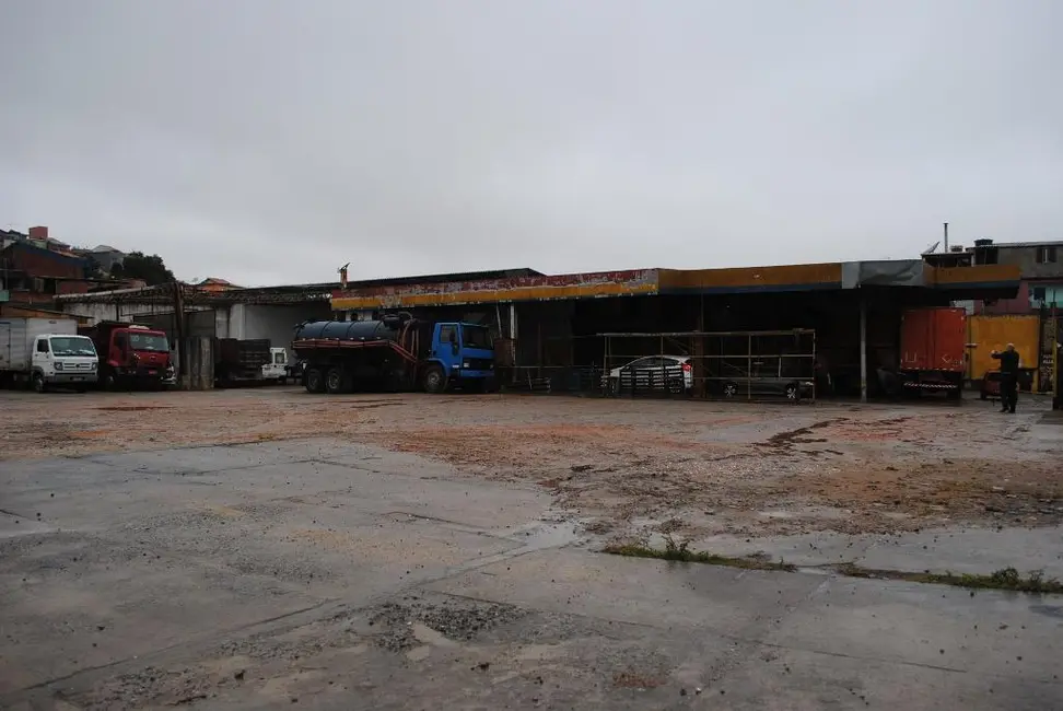 Foto 1 de Terreno / Lote à venda e para alugar, 3990m2 em Vila Luzita, Santo Andre - SP