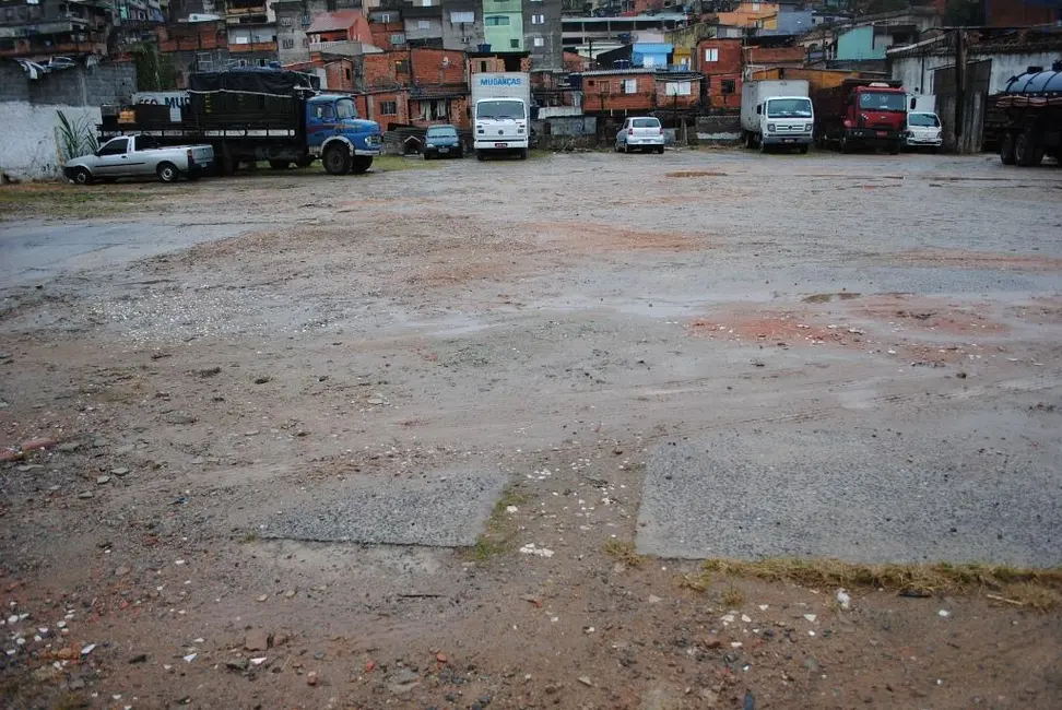 Foto 6 de Terreno / Lote à venda e para alugar, 3990m2 em Vila Luzita, Santo Andre - SP