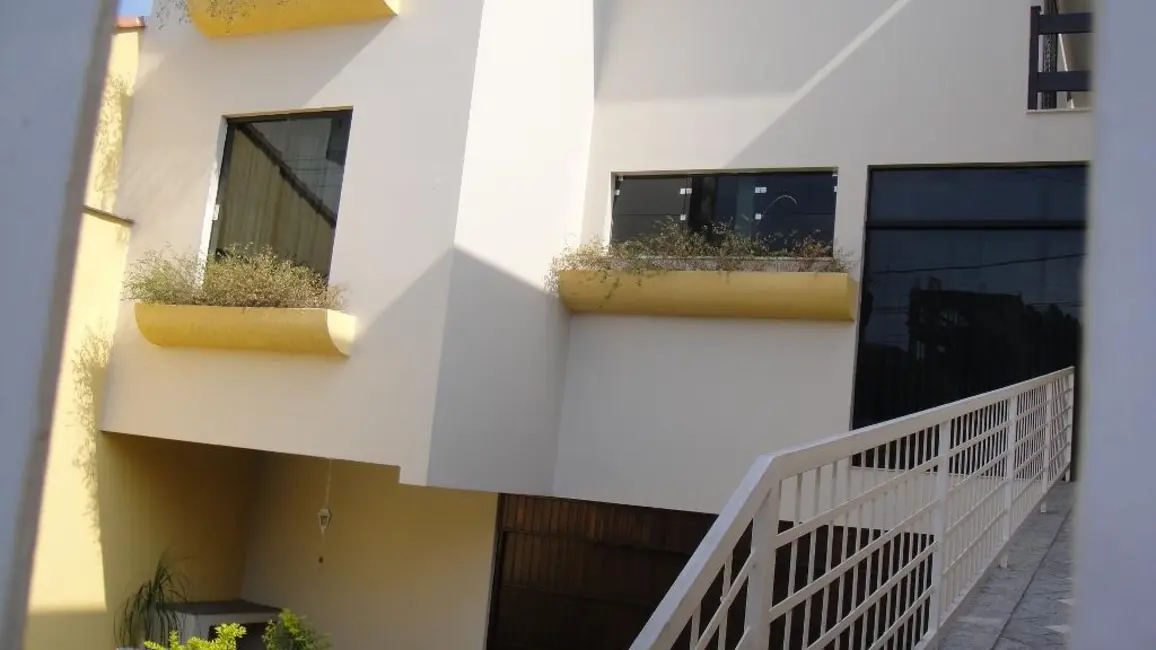 Foto 2 de Sobrado com 4 quartos à venda e para alugar, 501m2 em Campestre, Santo Andre - SP
