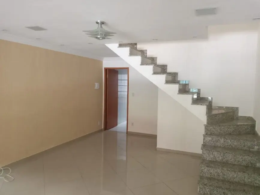 Foto 1 de Sobrado com 2 quartos à venda, 90m2 em Vila Valparaíso, Santo Andre - SP