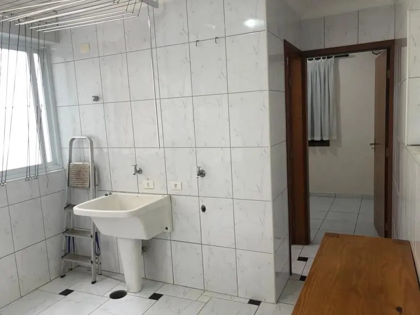 Foto 2 de Sobrado com 3 quartos à venda e para alugar, 333m2 em Vila Floresta, Santo Andre - SP