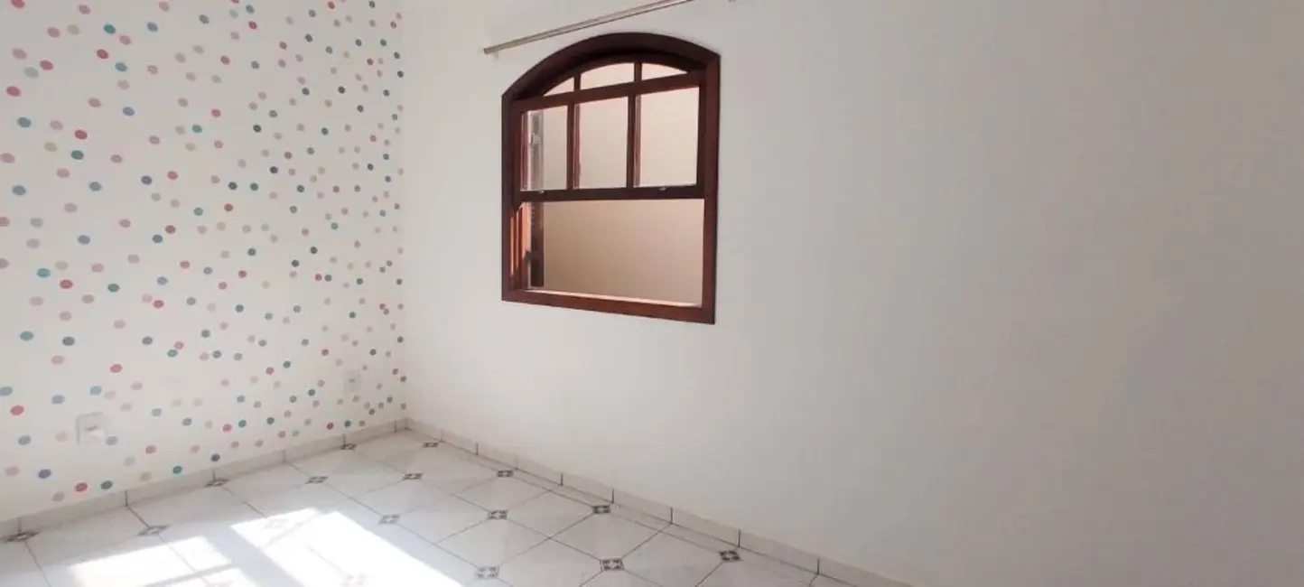 Foto 3 de Sobrado com 3 quartos à venda e para alugar, 125m2 em Vila Scarpelli, Santo Andre - SP