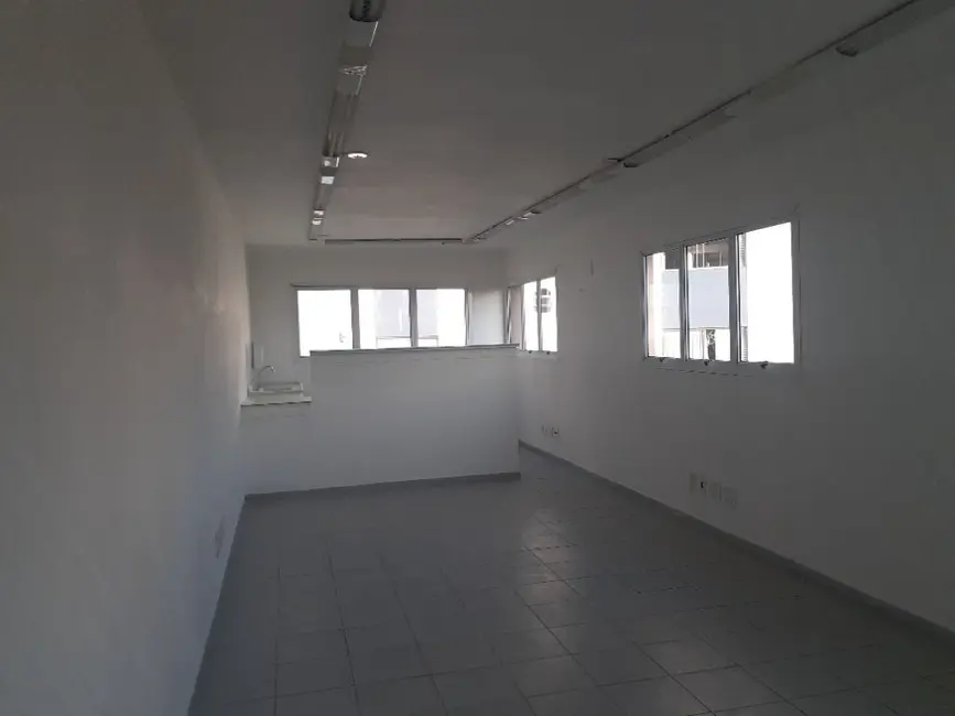 Foto 1 de Sala Comercial para alugar, 38m2 em Vila Gilda, Santo Andre, SP