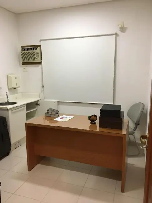 Foto 1 de Sala Comercial para alugar, 12m2 em Jardim, Santo Andre - SP