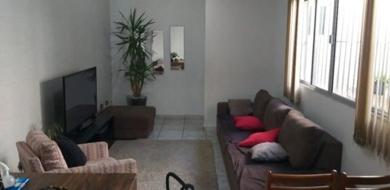 Foto 1 de Sobrado com 3 quartos à venda, 180m2 em Vila Palmares, Santo Andre - SP