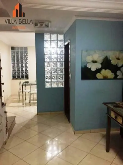 Foto 2 de Sobrado com 3 quartos à venda, 204m2 em Vila São Pedro, Santo Andre - SP