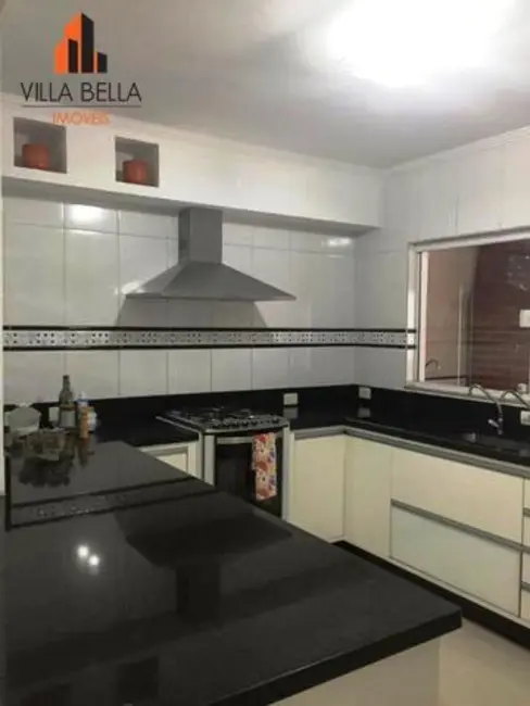Foto 1 de Sobrado com 3 quartos à venda, 204m2 em Vila São Pedro, Santo Andre - SP