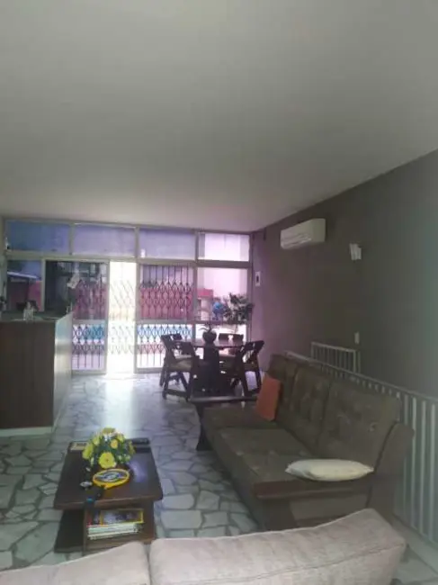 Foto 2 de Casa com 4 quartos à venda, 372m2 em Rio De Janeiro - RJ