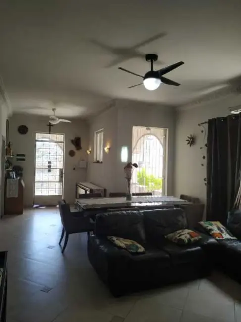 Casa com 3 quartos à venda, 180m2 em Rio De Janeiro - RJ - imagem 5 Foto 5 de Casa com 3 quartos à venda, 180m2 em Rio De Janeiro - RJ