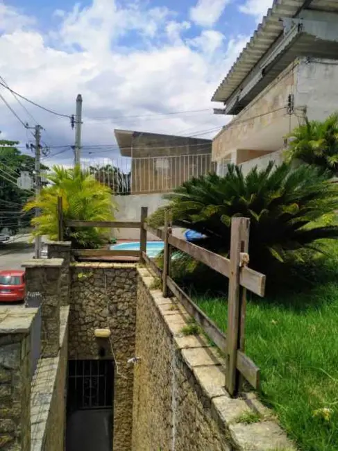 Casa com 3 quartos à venda, 180m2 em Rio De Janeiro - RJ - imagem 2 Foto 2 de Casa com 3 quartos à venda, 180m2 em Rio De Janeiro - RJ