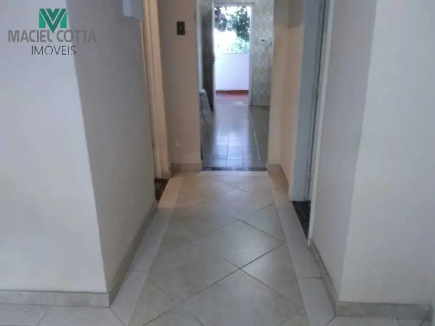 Foto 2 de Casa com 3 quartos à venda, 200m2 em Rio De Janeiro - RJ