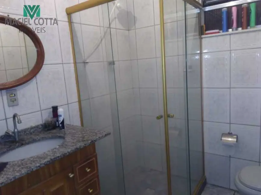Casa com 3 quartos à venda, 200m2 em Rio De Janeiro - RJ - imagem 3 Foto 3 de Casa com 3 quartos à venda, 200m2 em Rio De Janeiro - RJ