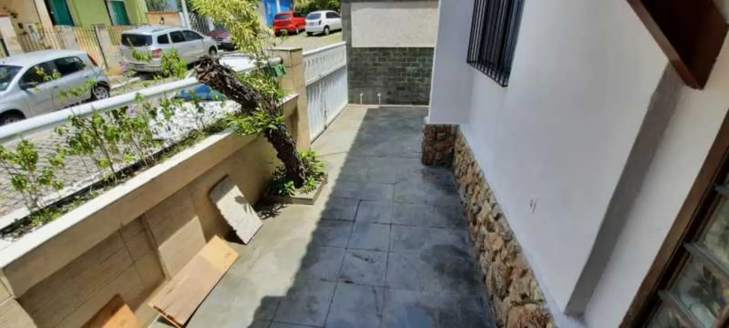 Casa de Condomínio com 3 quartos à venda, 140m2 em Rio De Janeiro - RJ - imagem 3 Foto 3 de Casa de Condomínio com 3 quartos à venda, 140m2 em Rio De Janeiro - RJ