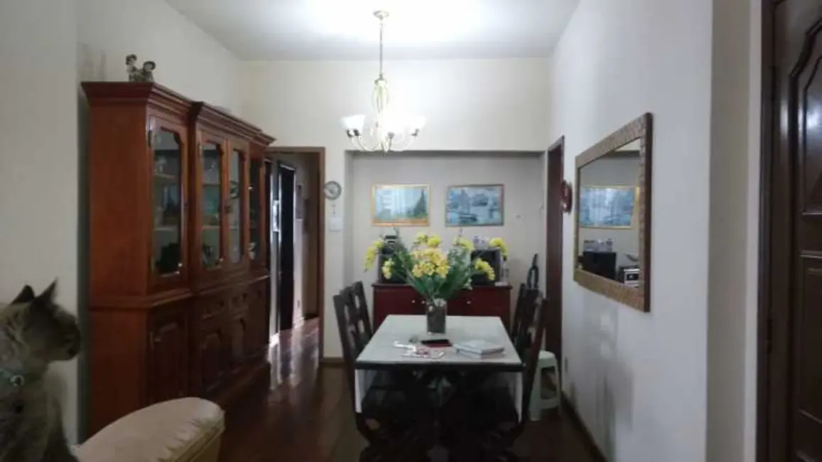 Casa com 3 quartos à venda, 360m2 em Rio De Janeiro - RJ - imagem 5 Foto 5 de Casa com 3 quartos à venda, 360m2 em Rio De Janeiro - RJ