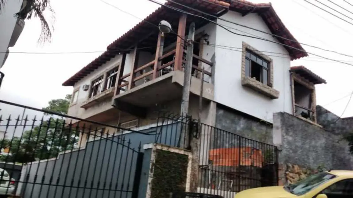 Foto 1 de Casa com 3 quartos à venda, 360m2 em Rio De Janeiro - RJ