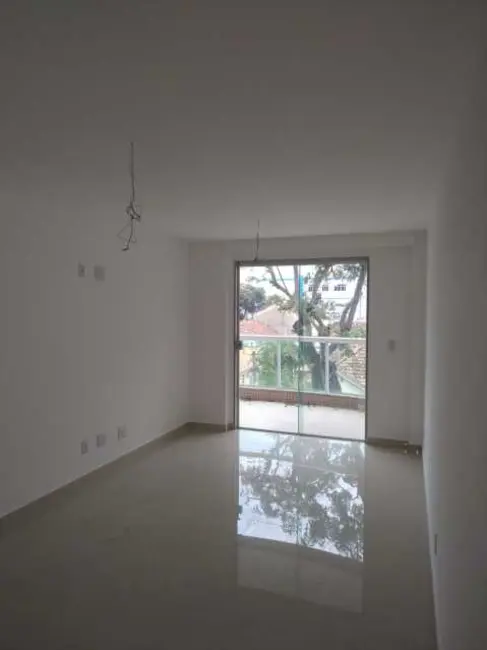 Foto 3 de Apartamento com 2 quartos à venda em Rio De Janeiro - RJ
