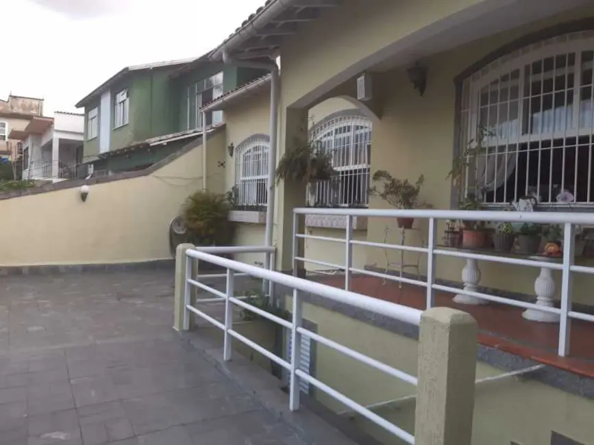 Foto 2 de Casa com 3 quartos à venda, 208m2 em Rio De Janeiro - RJ
