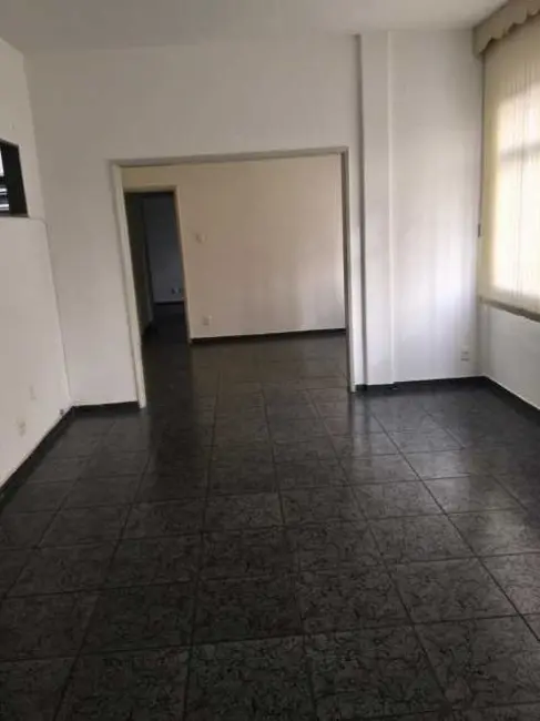 Apartamento com 3 quartos para alugar, 130m2 em Rio De Janeiro - RJ - imagem 2 Foto 2 de Apartamento com 3 quartos para alugar, 130m2 em Rio De Janeiro - RJ