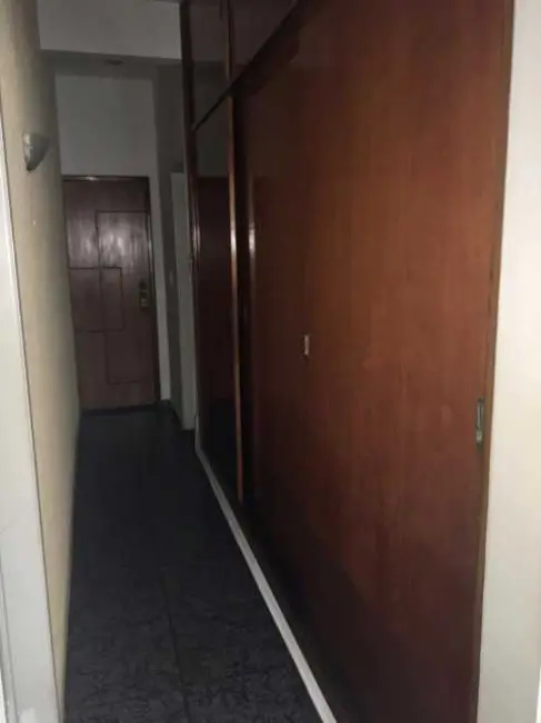 Apartamento com 3 quartos para alugar, 130m2 em Rio De Janeiro - RJ - imagem 3 Foto 3 de Apartamento com 3 quartos para alugar, 130m2 em Rio De Janeiro - RJ