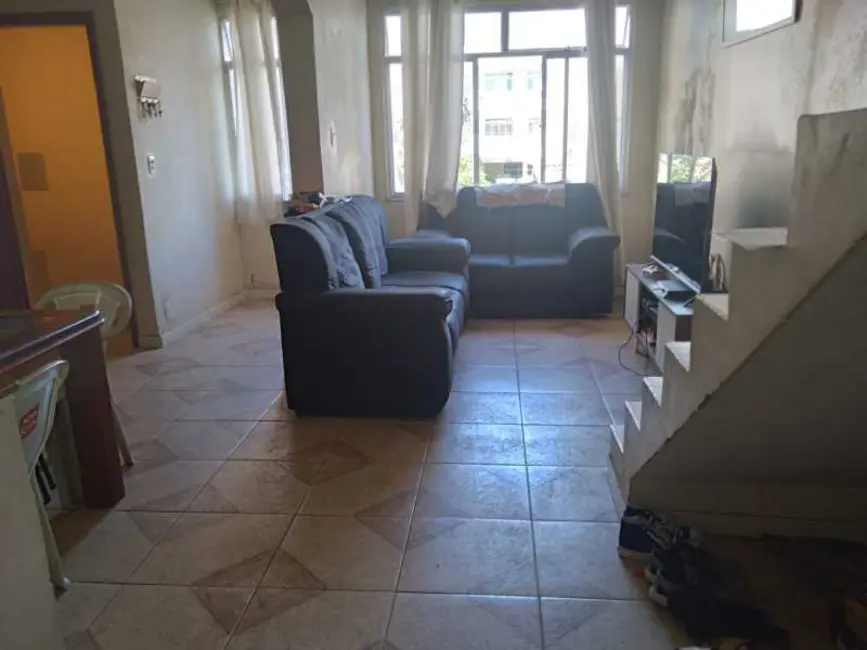 Foto 2 de Casa com 3 quartos à venda, 340m2 em Rio De Janeiro - RJ