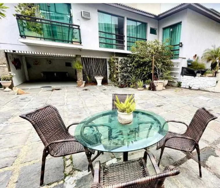 Foto 4 de Casa com 3 quartos à venda, 289m2 em Rio De Janeiro - RJ