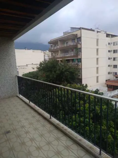 Foto 2 de Apartamento com 3 quartos à venda, 110m2 em Rio De Janeiro - RJ