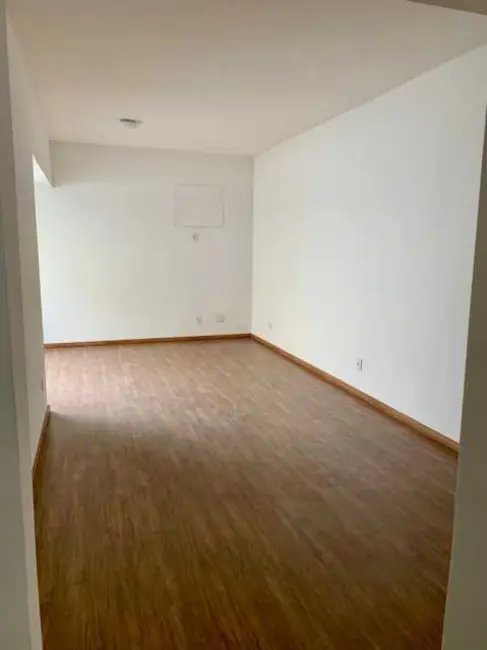 Sala Comercial para alugar, 30m2 em Rio De Janeiro - RJ - imagem 3 Foto 3 de Sala Comercial para alugar, 30m2 em Rio De Janeiro - RJ