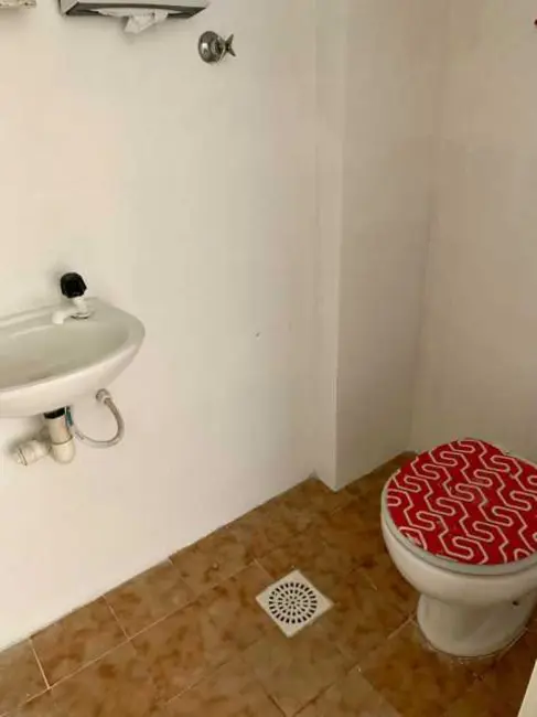 Sala Comercial para alugar, 30m2 em Rio De Janeiro - RJ - imagem 5 Foto 5 de Sala Comercial para alugar, 30m2 em Rio De Janeiro - RJ