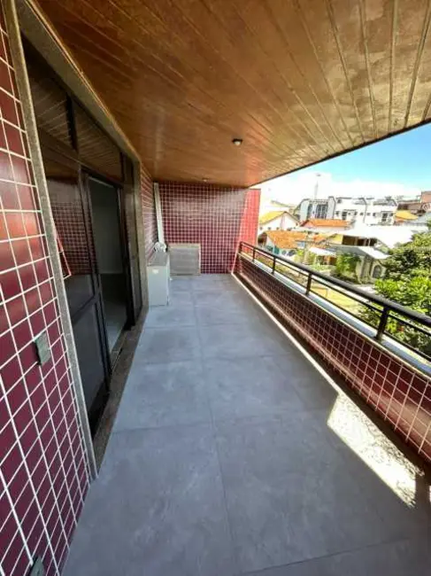 Apartamento com 4 quartos para alugar, 200m2 em Rio De Janeiro - RJ - imagem 2 Foto 2 de Apartamento com 4 quartos para alugar, 200m2 em Rio De Janeiro - RJ