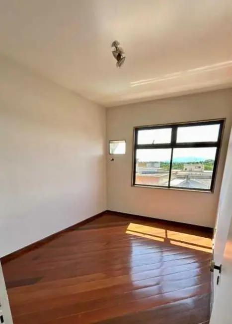 Apartamento com 4 quartos para alugar, 200m2 em Rio De Janeiro - RJ - imagem 8 Foto 8 de Apartamento com 4 quartos para alugar, 200m2 em Rio De Janeiro - RJ