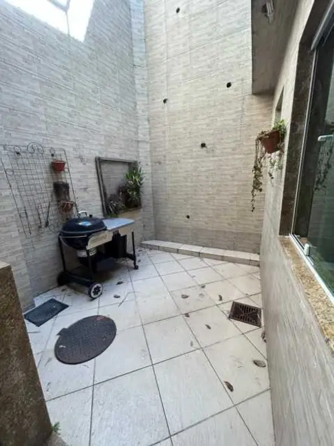 Casa com 4 quartos à venda, 400m2 em Rio De Janeiro - RJ - imagem 7 Foto 7 de Casa com 4 quartos à venda, 400m2 em Rio De Janeiro - RJ