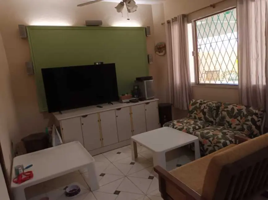 Foto 8 de Casa com 4 quartos à venda, 150m2 em Rio De Janeiro - RJ