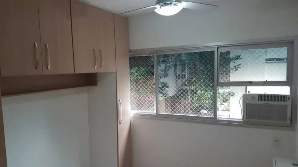 Foto 2 de Apartamento com 2 quartos à venda, 76m2 em Rio De Janeiro - RJ