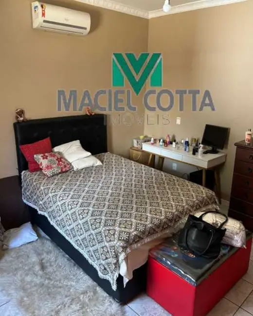 Foto 4 de Casa com 3 quartos à venda, 300m2 em Rio De Janeiro - RJ