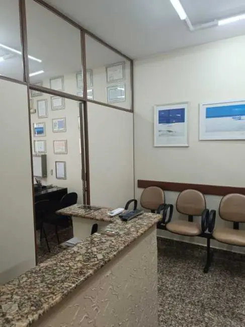 Sala Comercial à venda, 34m2 em Rio De Janeiro - RJ - imagem 6 Foto 6 de Sala Comercial à venda, 34m2 em Rio De Janeiro - RJ