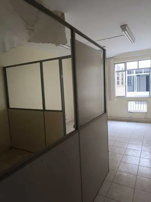 Foto 2 de Sala Comercial à venda, 30m2 em Rio De Janeiro - RJ