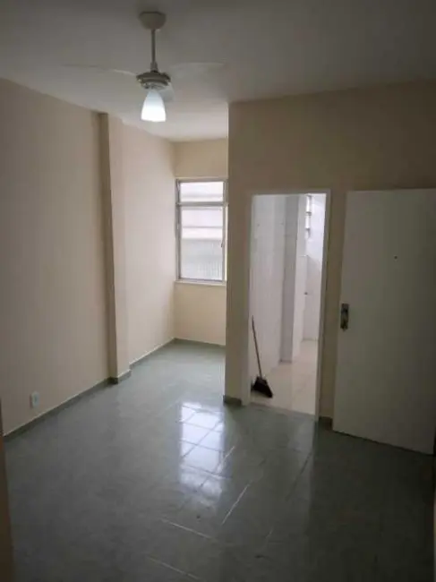 Apartamento com 1 quarto para alugar, 60m2 em Rio De Janeiro - RJ - imagem 2 Foto 2 de Apartamento com 1 quarto para alugar, 60m2 em Rio De Janeiro - RJ